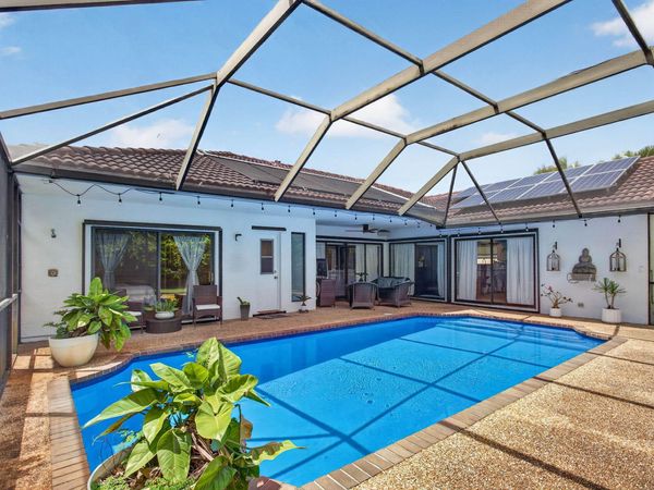 4111 NW 70th Way, Coral Springs, FL 33065