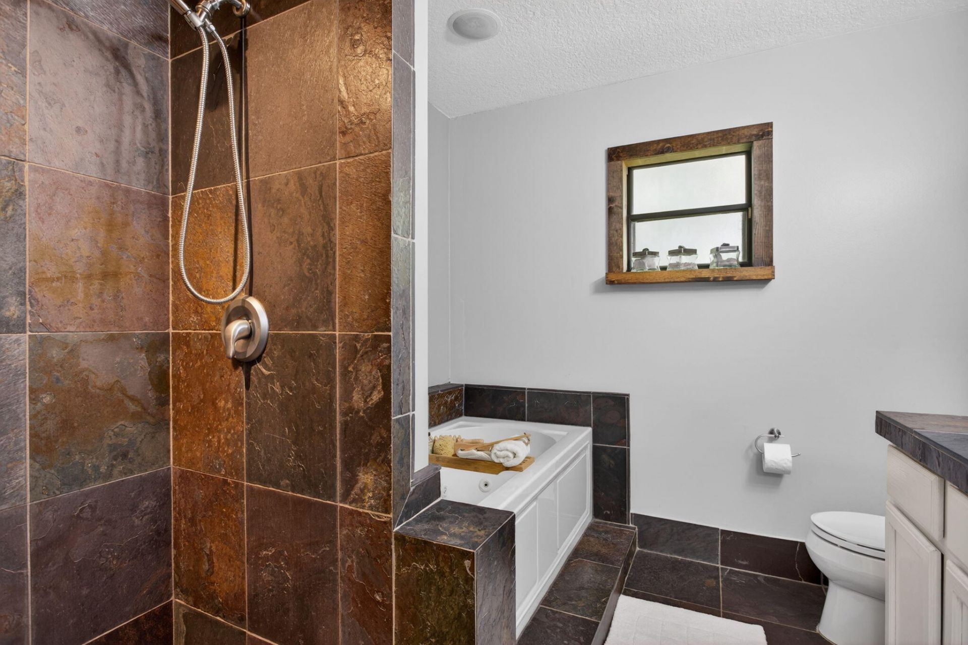 4111 NW 70th Way, Coral Springs, FL 33065 Photo
