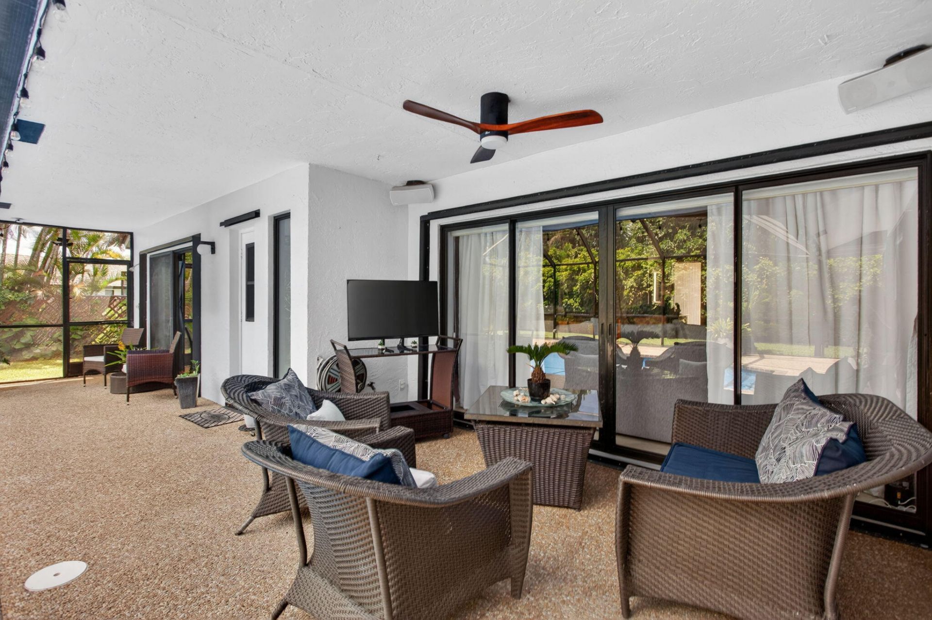 4111 NW 70th Way, Coral Springs, FL 33065 Photo