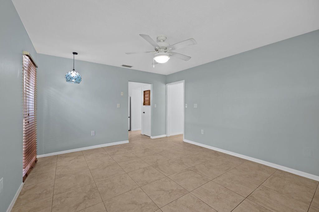 320 Chamberlain Boulevard, Fort Pierce, FL 34946 Photo