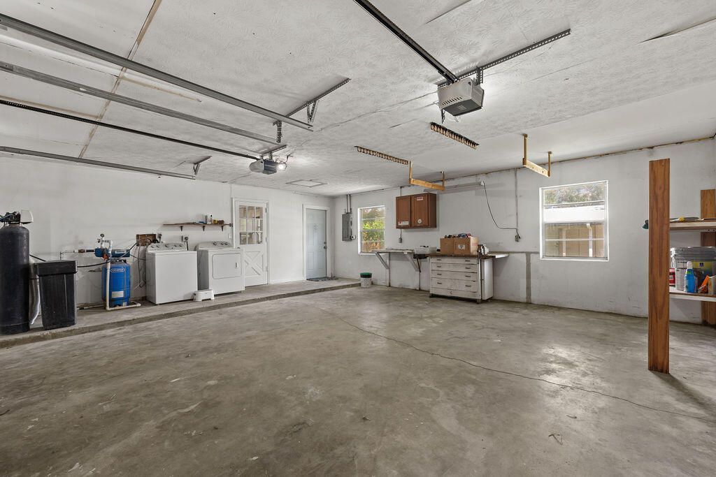 320 Chamberlain Boulevard, Fort Pierce, FL 34946 Photo