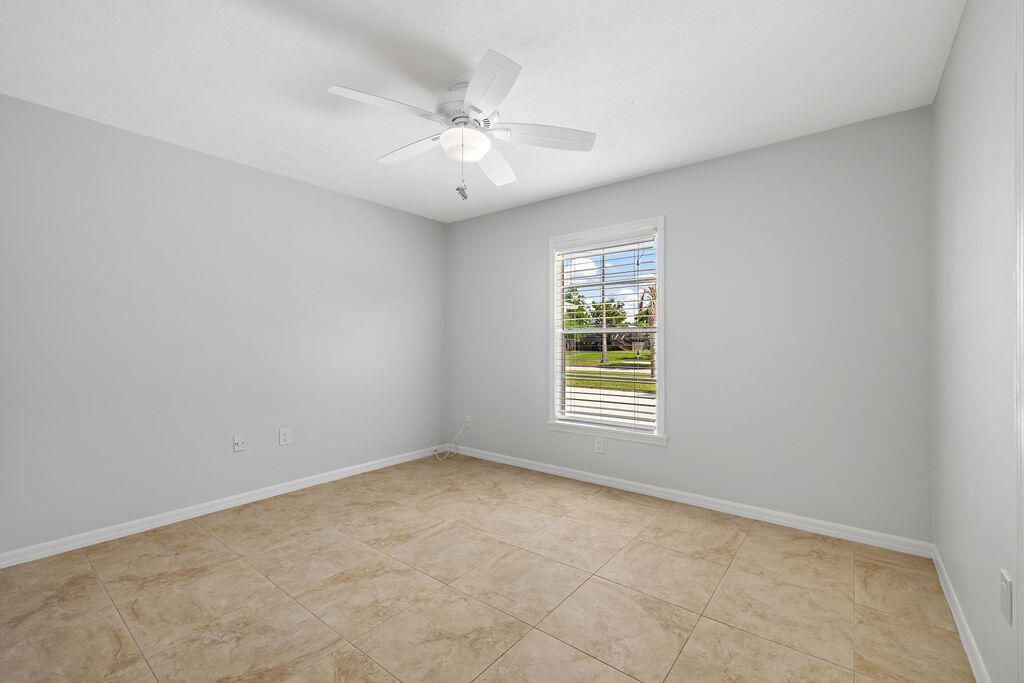 320 Chamberlain Boulevard, Fort Pierce, FL 34946 Photo