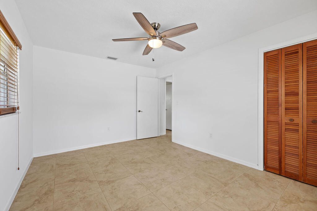 320 Chamberlain Boulevard, Fort Pierce, FL 34946 Photo