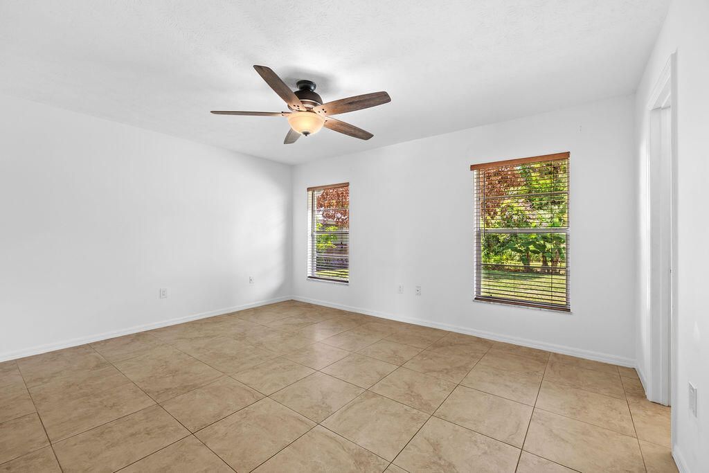 320 Chamberlain Boulevard, Fort Pierce, FL 34946 Photo