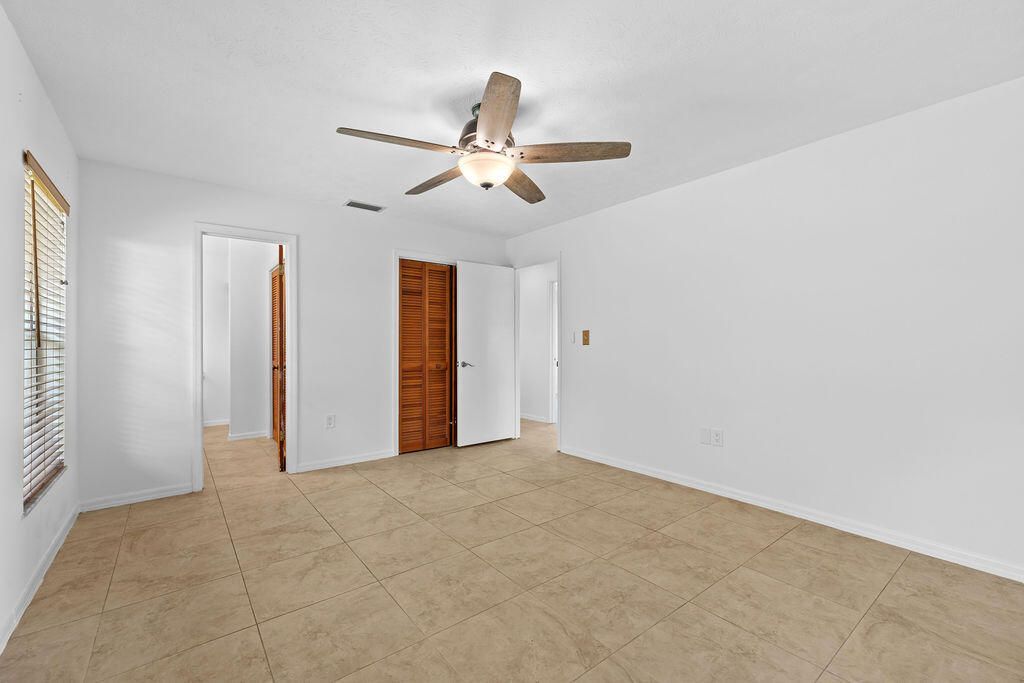 320 Chamberlain Boulevard, Fort Pierce, FL 34946 Photo