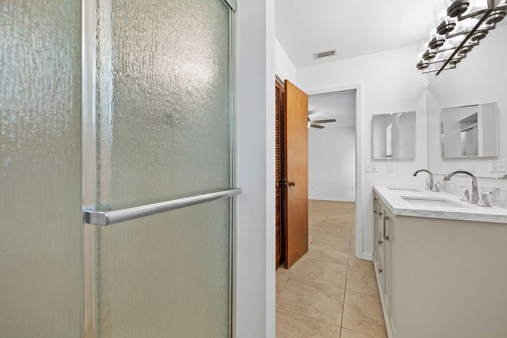 320 Chamberlain Boulevard, Fort Pierce, FL 34946 Photo