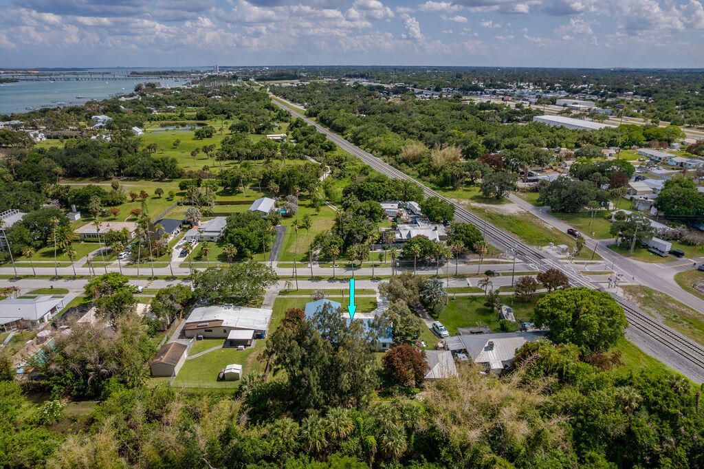 320 Chamberlain Boulevard, Fort Pierce, FL 34946 Photo