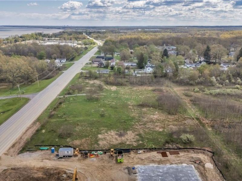 3355 Liberty Avenue, Vermilion, OH 44089 Photo 13