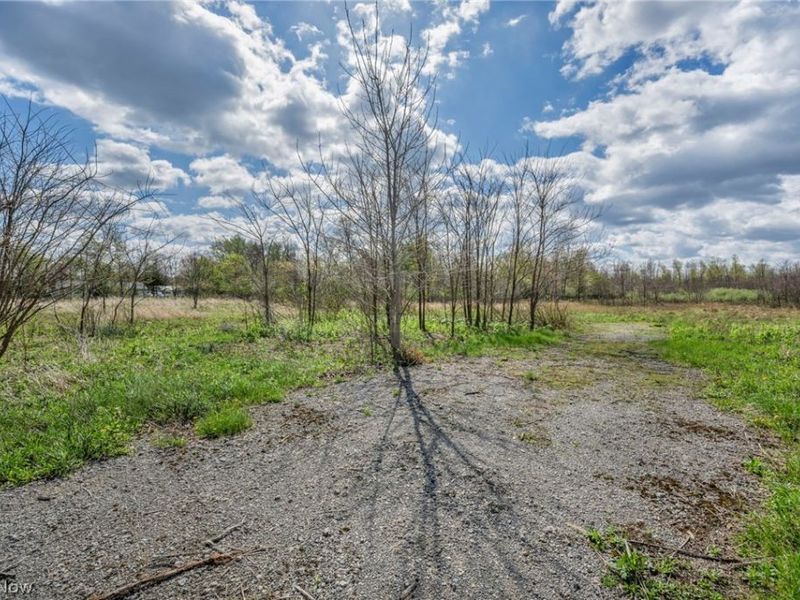 3355 Liberty Avenue, Vermilion, OH 44089 Photo 4