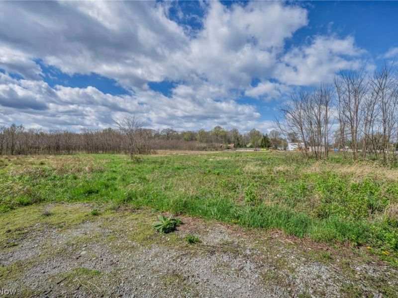 3355 Liberty Avenue, Vermilion, OH 44089 Photo 5