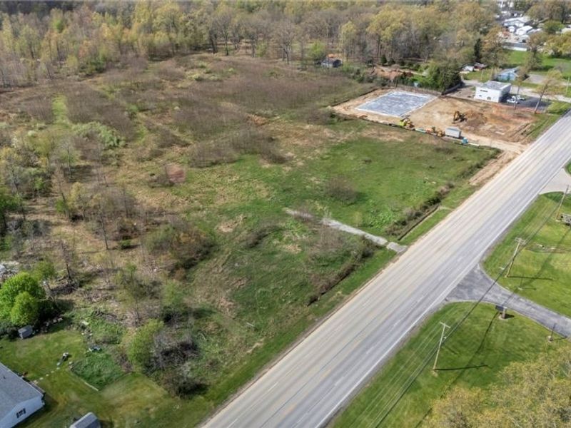 3355 Liberty Avenue, Vermilion, OH 44089 Photo 9