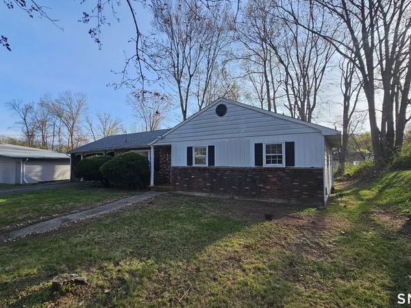 12 Collins , West Haven, CT 06516