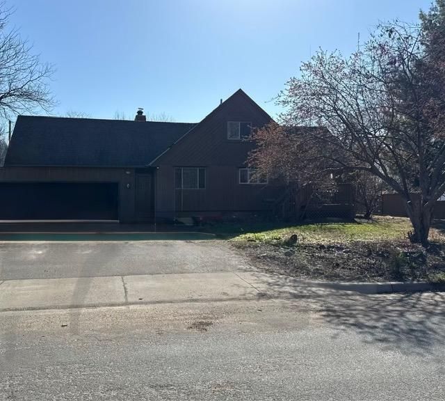 5510 James Avenue N, Brooklyn Center, MN 55430