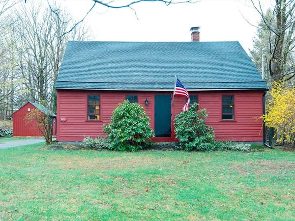 30 The Cmn, Phillipston, MA 01331