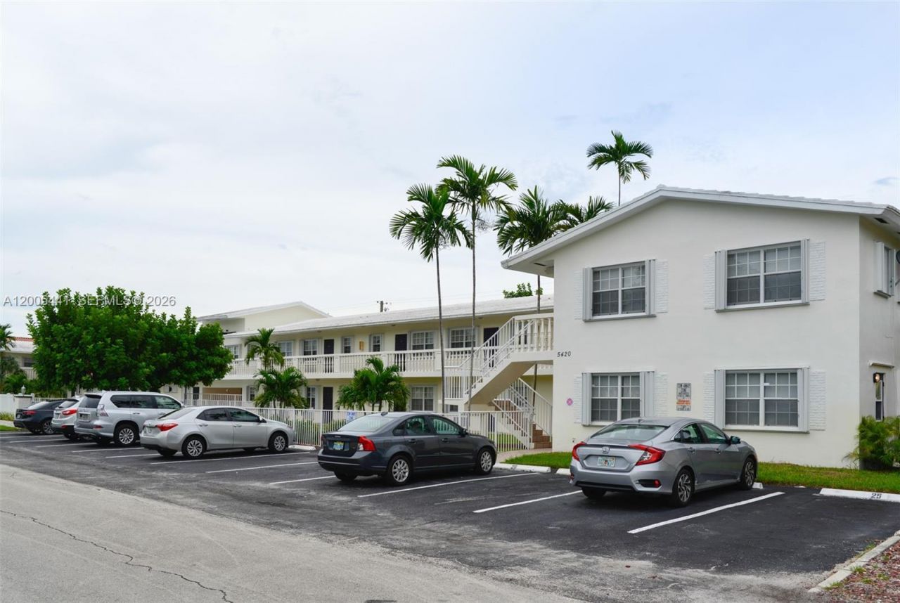 5420 NE 22nd Ter, Unit 16, Fort Lauderdale, FL 33308 Photo