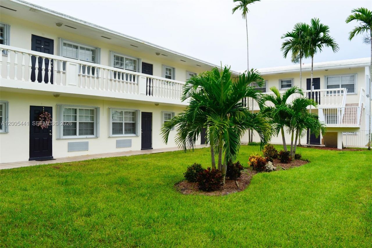 5420 NE 22nd Ter , Unit 16, Fort Lauderdale, FL 33308 Photo