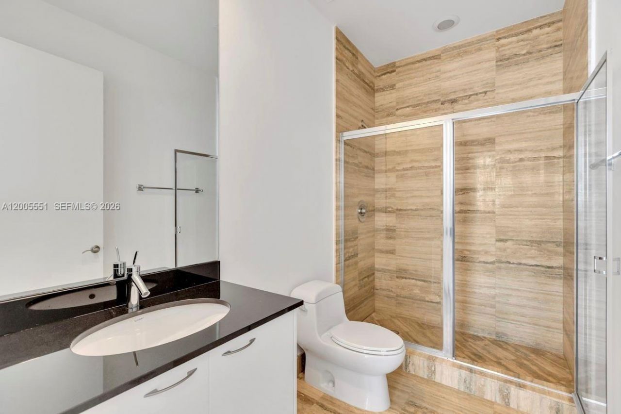 15811 SE Collins Ave , Unit 4002, Sunny Isles Beach, FL 33160 Photo