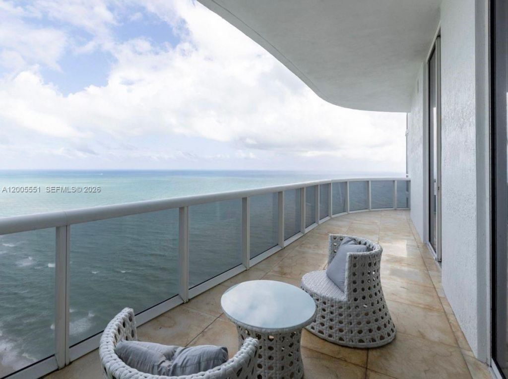 15811 SE Collins Ave , Unit 4002, Sunny Isles Beach, FL 33160 Photo