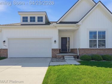 8050 Carston Lane, Green Oak Twp, MI 48116