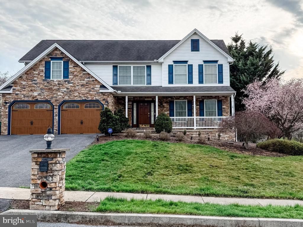 6507 LIPTAK DRIVE , HARRISBURG, PA 17112