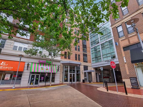 444 W BROAD STREET, Unit 428, FALLS CHURCH, VA 22046