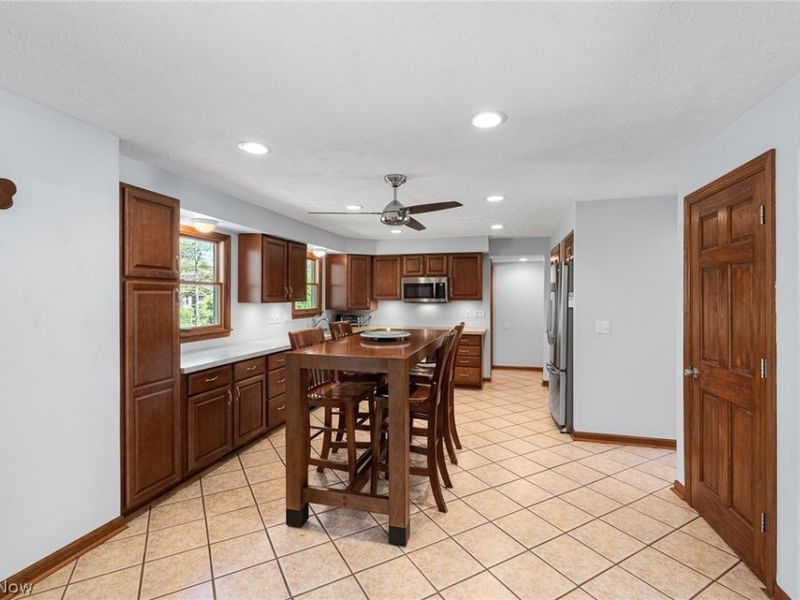 27446 Benwood Circle, North Olmsted, OH 44070 Photo 13