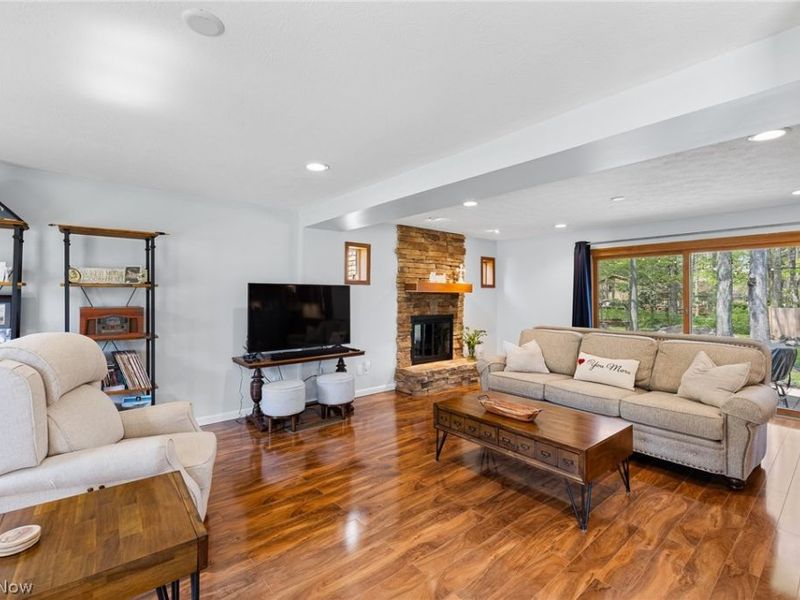 27446 Benwood Circle, North Olmsted, OH 44070 Photo 5