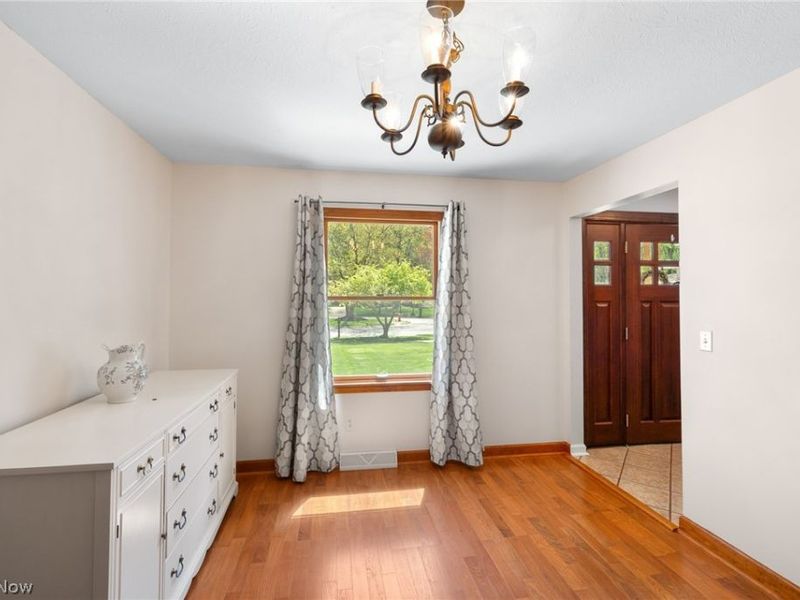 27446 Benwood Circle, North Olmsted, OH 44070 Photo 9