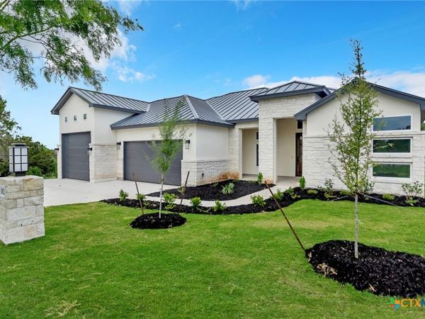 102 Prairie , Horseshoe Bay, TX 78657