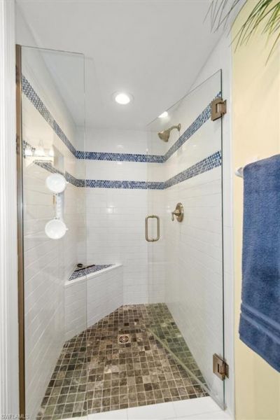 5805 Trailwinds Dr, Unit 314, Fort Myers, FL 33907 Photo