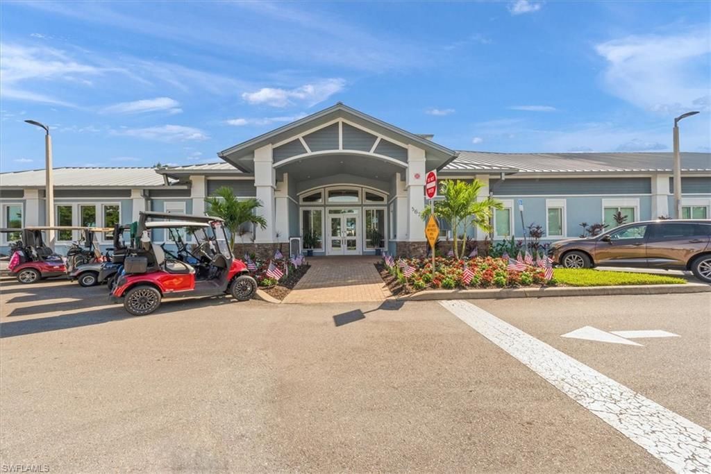 5805 Trailwinds Dr, Unit 314, Fort Myers, FL 33907 Photo