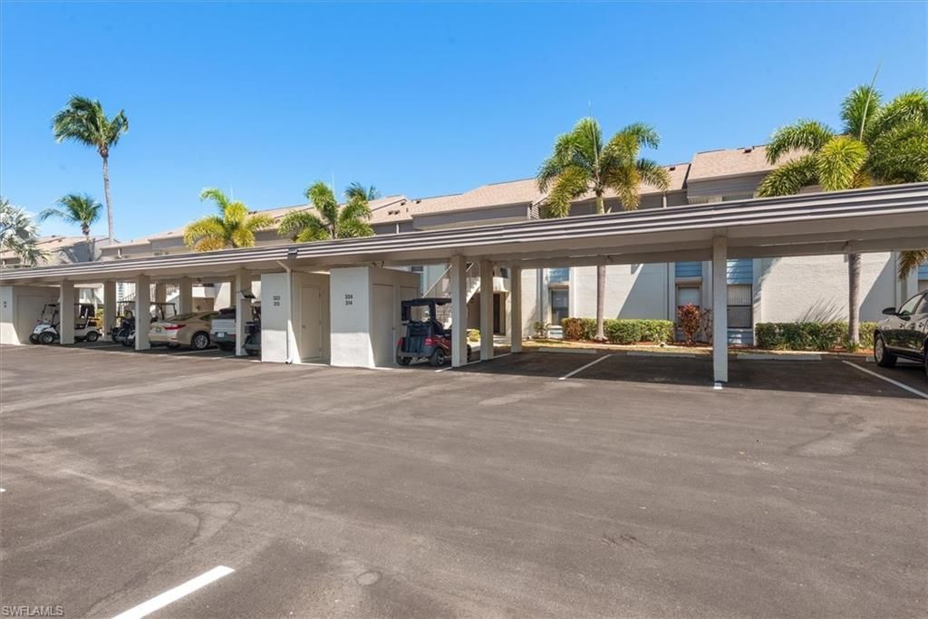 5805 Trailwinds Dr, Unit 314, Fort Myers, FL 33907 Photo