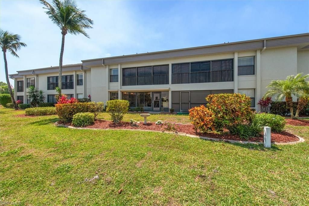 5805 Trailwinds Dr, Unit 314, Fort Myers, FL 33907 Photo
