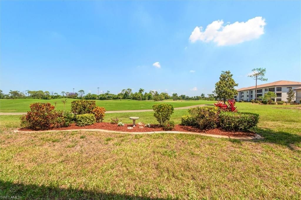 5805 Trailwinds Dr, Unit 314, Fort Myers, FL 33907 Photo