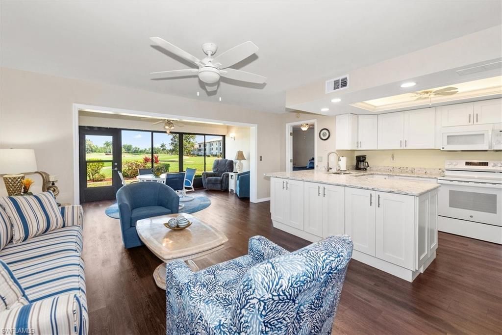 5805 Trailwinds Dr, Unit 314, Fort Myers, FL 33907 Photo
