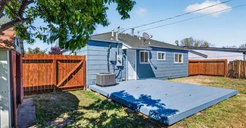 539 L Street, Sparks, NV 89431 Photo