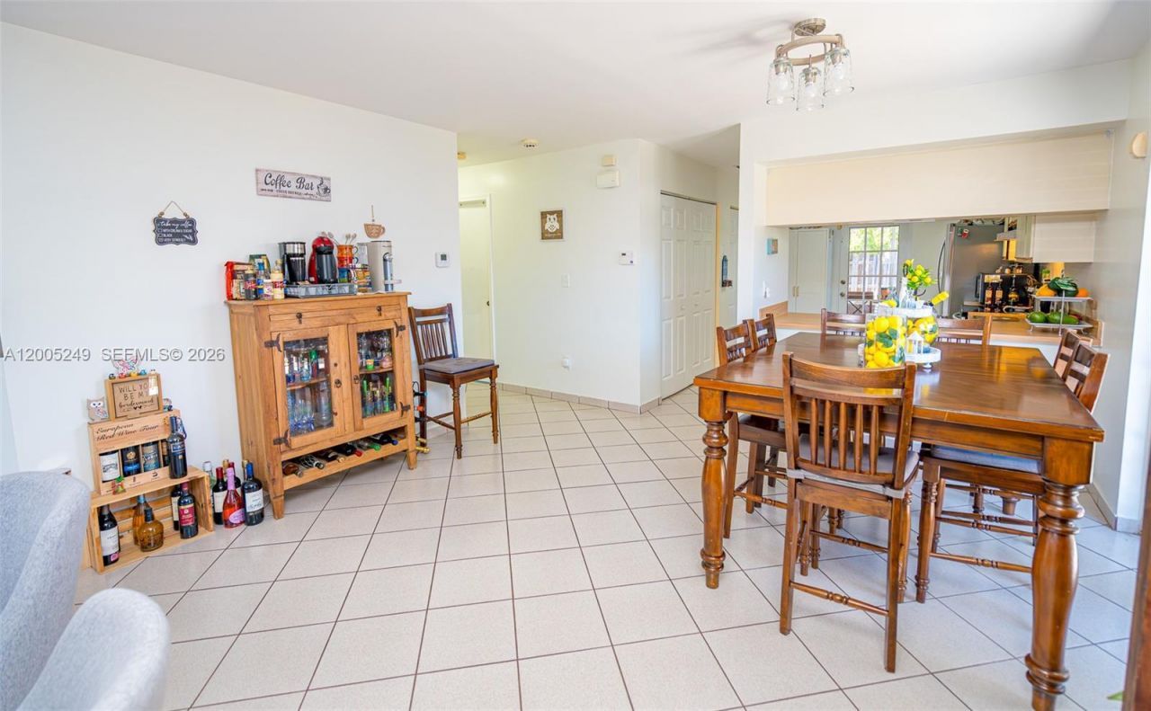 9786 SW 222nd Ter, Cutler Bay, FL 33190 Photo