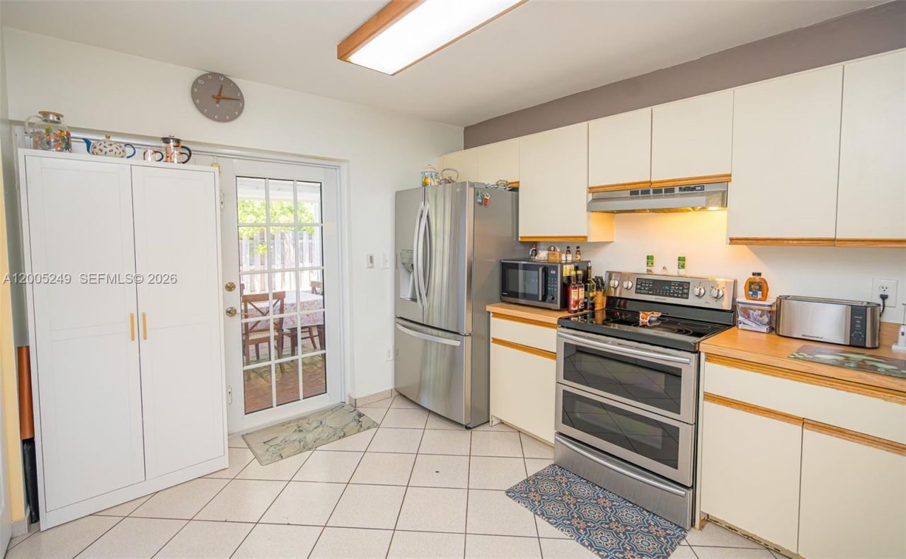 9786 SW 222nd Ter, Cutler Bay, FL 33190 Photo