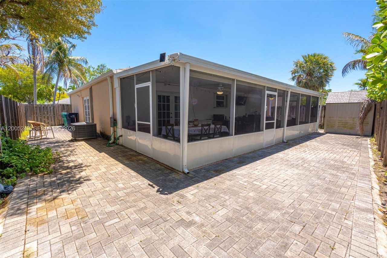 9786 SW 222nd Ter, Cutler Bay, FL 33190 Photo