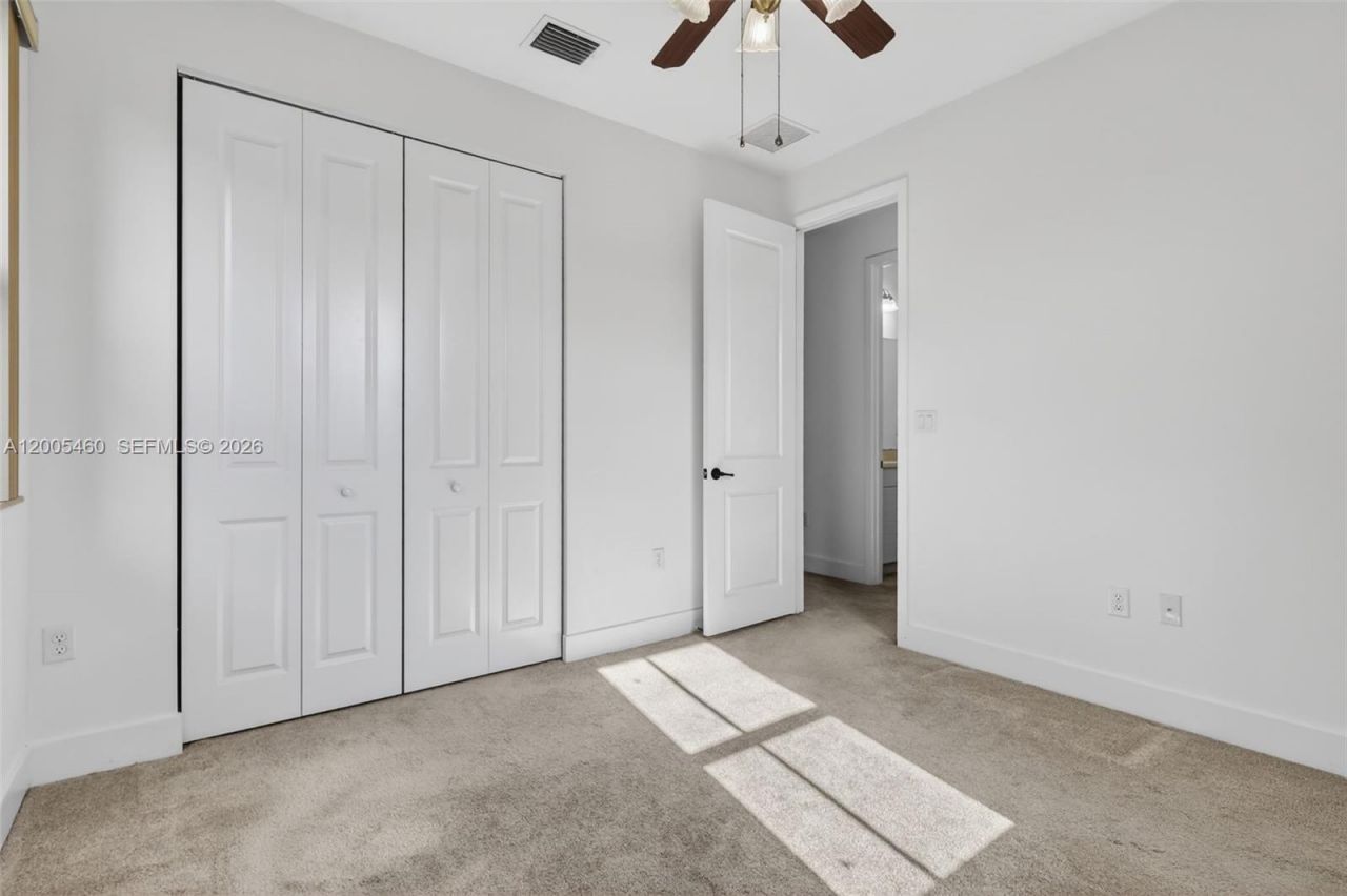 9886 W 34th Ave, Hialeah, FL 33018 Photo