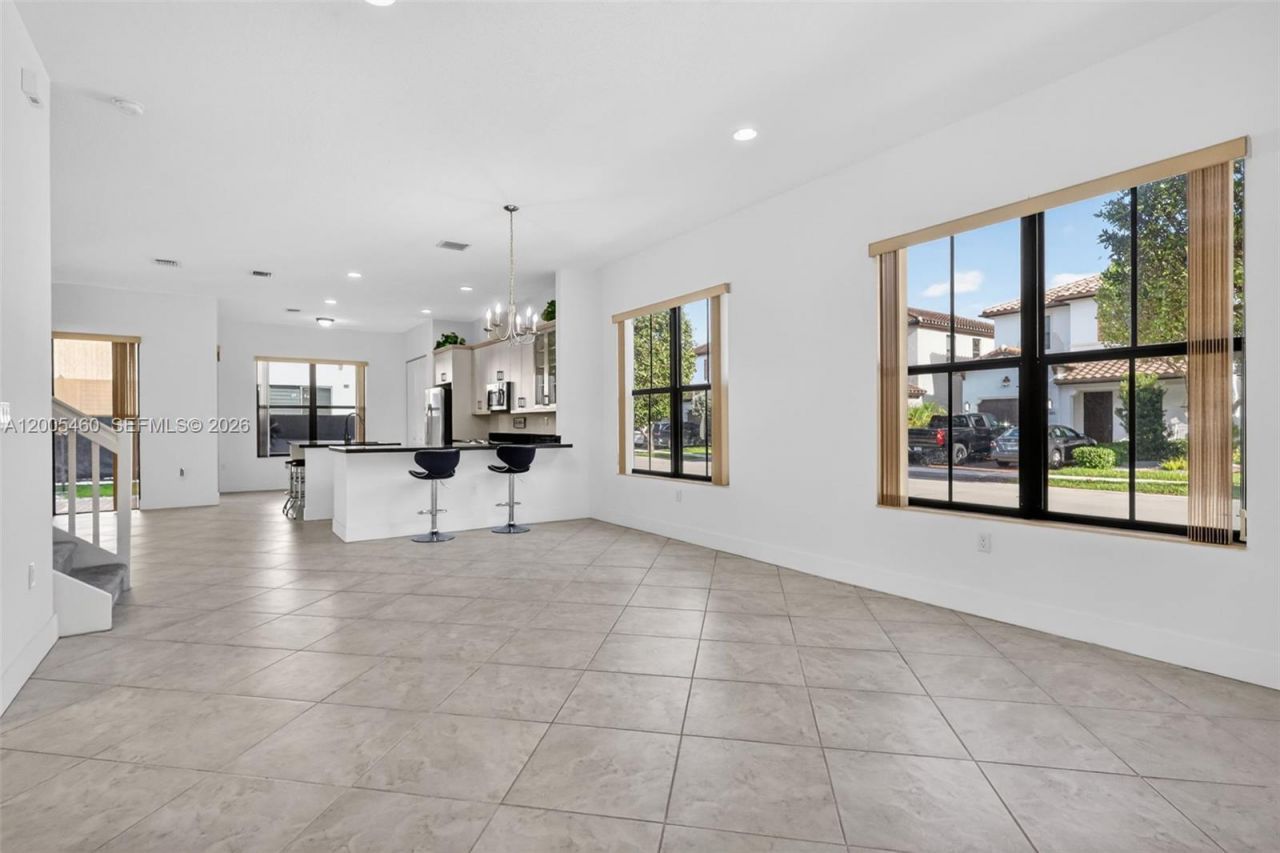 9886 W 34th Ave, Hialeah, FL 33018 Photo
