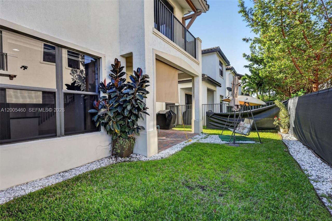 9886 W 34th Ave, Hialeah, FL 33018 Photo