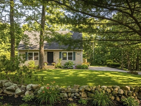 374 Rondeau St, Palmer, MA 01069