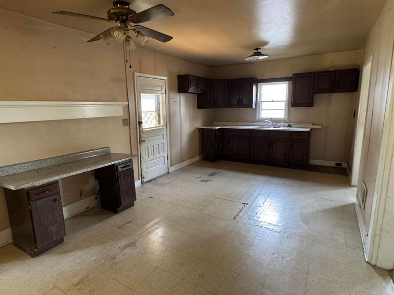 27 State Street, Jeffersonville, OH 43128 Photo 13