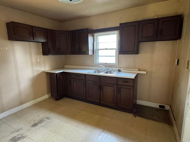 27 State Street, Jeffersonville, OH 43128 Photo 14