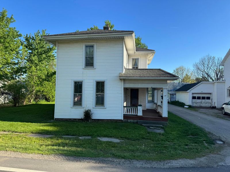 27 State Street, Jeffersonville, OH 43128 Photo 2