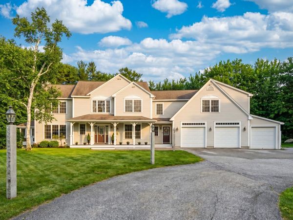 4 Divot Drive , Gray, ME 04039