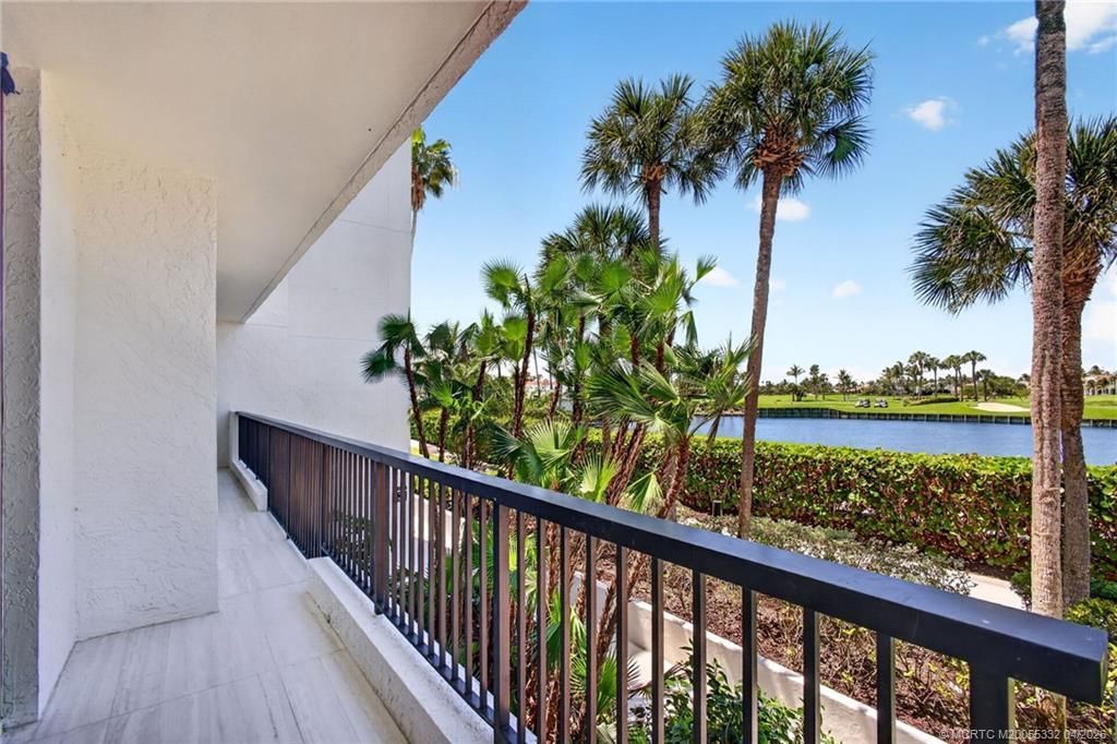 2812 SE Dune Drive, Unit 1102, Stuart, FL 34996 Photo