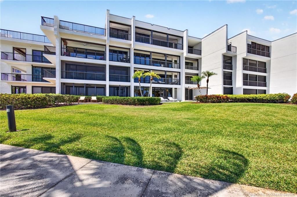 2812 SE Dune Drive, Unit 1102, Stuart, FL 34996 Photo
