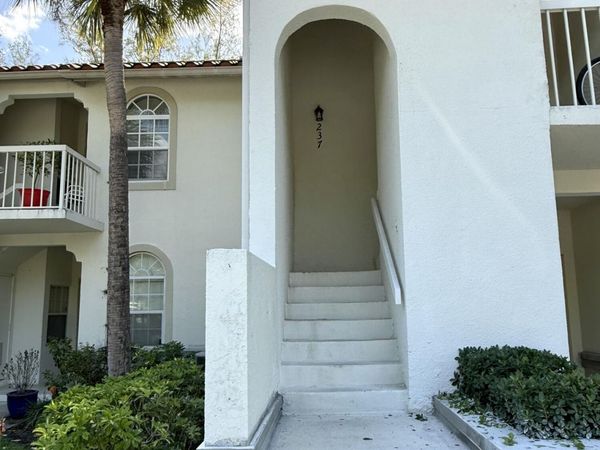 237 Cypress Point Drive, Unit 237, Palm Beach Gardens, FL 33418